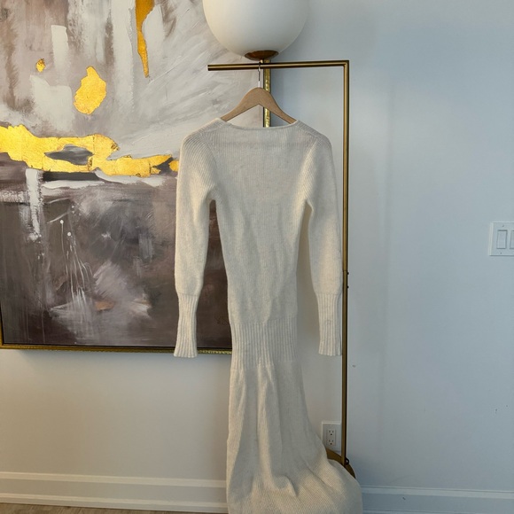 ⏱️24 HR SALE⏱️ Jacquemus Knit Maxi Dress - Picture 2 of 8